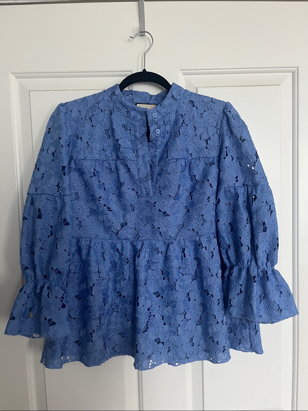 Tuckernuck Periwinkle Floral Lace Peplum Blouse